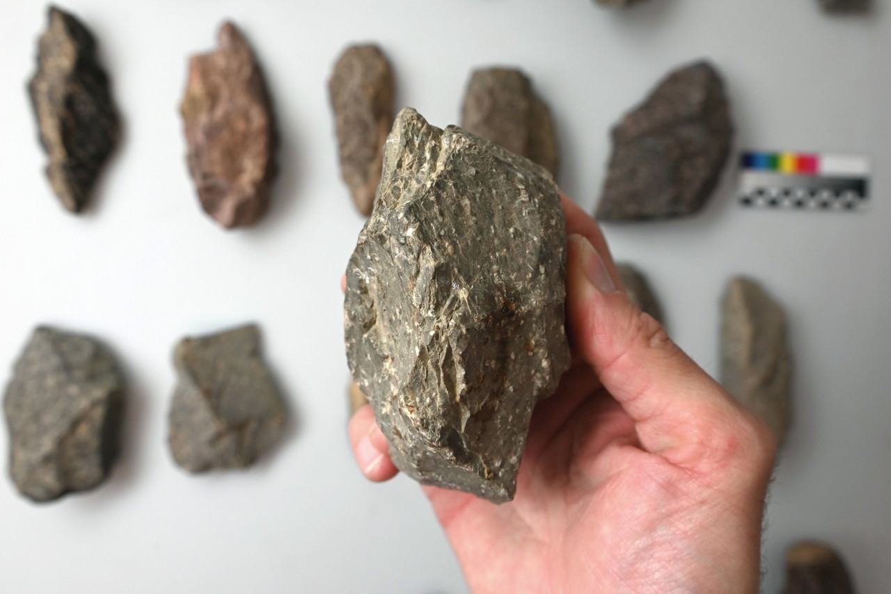 Diskoider Kern zum Abschlagen scharfer Steinscherben (Foto: LWL-Archäologie für Westfalen/C. Schepers).