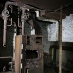 Teile der noch vorhandenen Heizungsanlage (LWL-Archäologie für Westfalen/T. Poggel). (vergrößerte Bildansicht wird geöffnet)