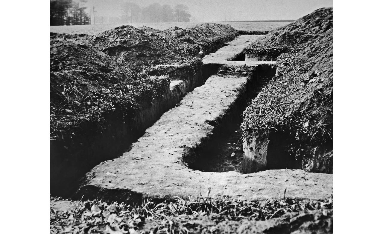 Die 1949 freigelegten Fundamente des südöstlichen Chores und Schiffes der Kirche, Foto: Heimatverein Dornberg
