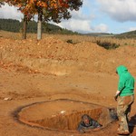 Neben den eisenzeitlichen Befunden kamen auch drei gut erhaltene, neuzeitliche Kalkbrennöfen zu Tage, die vor allem optisch reizvoll sind. - Foto: M. Baales/LWL-AfW Olpe. (vergrößerte Bildansicht wird geöffnet)