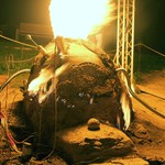 Durch den Innendruck des Ofens entstanden viele massive Risse in der Ofenwand, woraus die Flammen schlugen (Foto: LWL-Archäologie für Westfalen/Manuel Zeiler). (vergrößerte Bildansicht wird geöffnet)