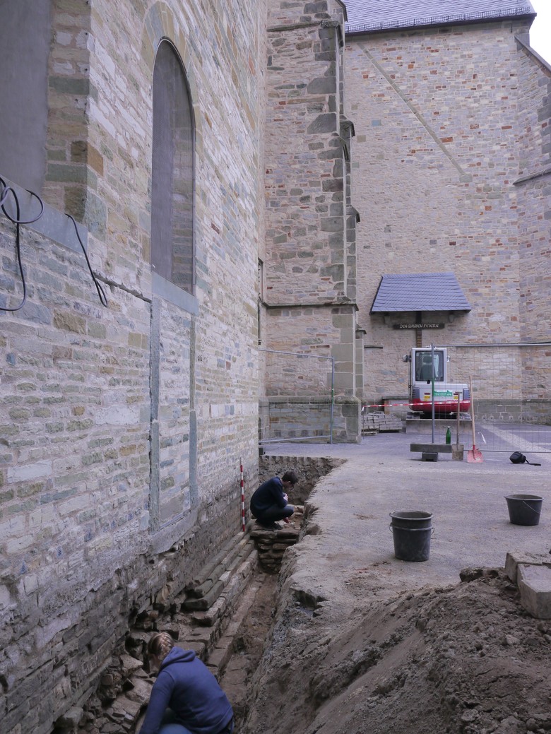 Die Archäologen bei der Arbeit.