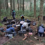 Warstein-Langenbachtal. Grabungseindruck. – Foto: LWL-AfW Olpe/Manuel Zeiler. (vergrößerte Bildansicht wird geöffnet)