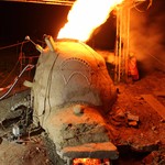 Das nächtliche Rennfeuer war ein imposantes Ereignis (Foto: LWL-Archäologie für Westfalen/Manuel Zeiler). (vergrößerte Bildansicht wird geöffnet)