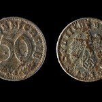 Meschede-Eversberg. Wer verlor die 50 Reichspfennig von 1939: Täter oder Opfer? – Foto: LWL-AfW Olpe/Thomas Poggel. (vergrößerte Bildansicht wird geöffnet)