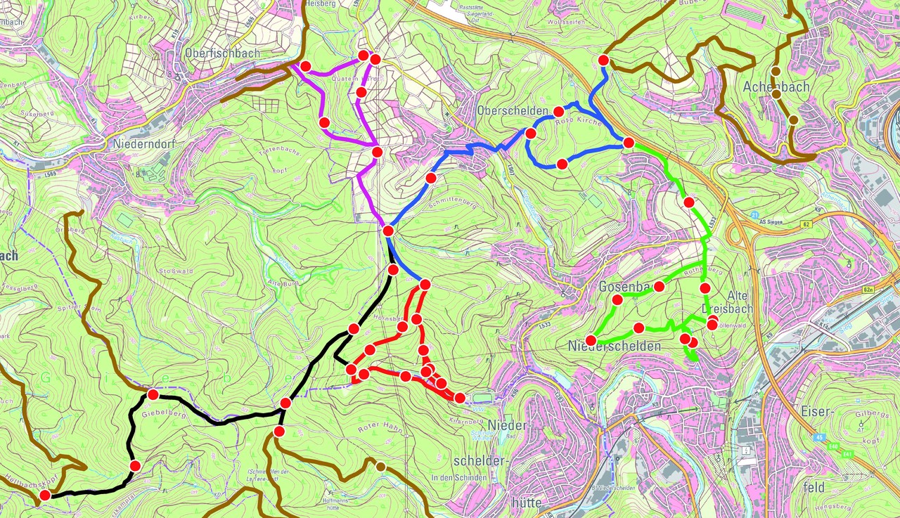 Das Konzept umfasste auch eine detaillierte Planung für Themenwanderwege, die zum Gerhardsseifen führen und dort eine Rundtour erlauben (rot) sowie mit neuen Wegeabschnitten (blau, schwarz u. lila) an bestehende Wanderwege anknüpfen (braun) und mit einem zusätzlichen Rundweg den Rothenberg (grün) mit seinen vielfältigen montanarchäologischen Fundstellen hätten erschließen können (Grafik: LWL-Archäologie für Westfalen/Manuel Zeiler).