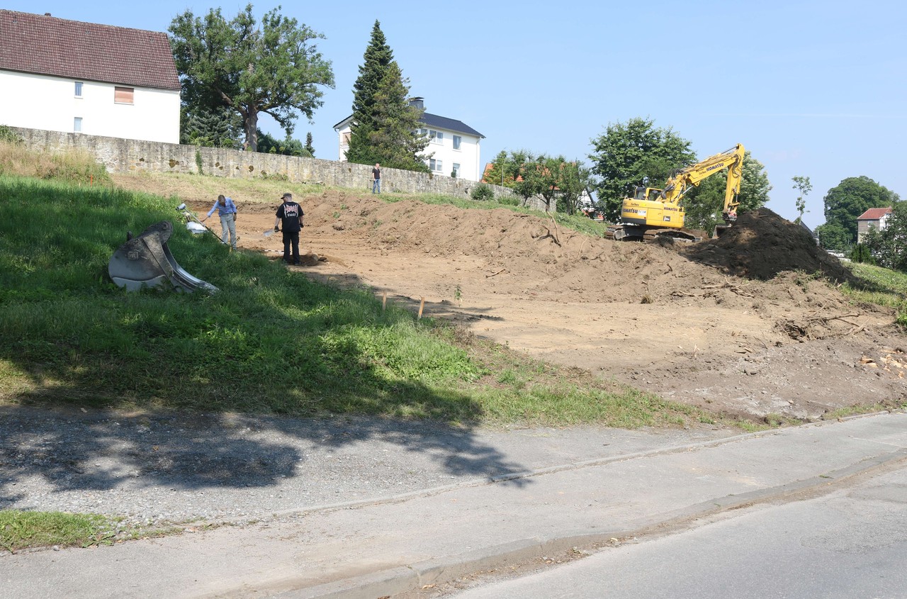 Rüthen-Unter den Eichen: Die Baustelle im Hangbereich vor der ehemaligen Stadtbefestigung (LWL-Archäologie für Westfalen/T. Poggel)